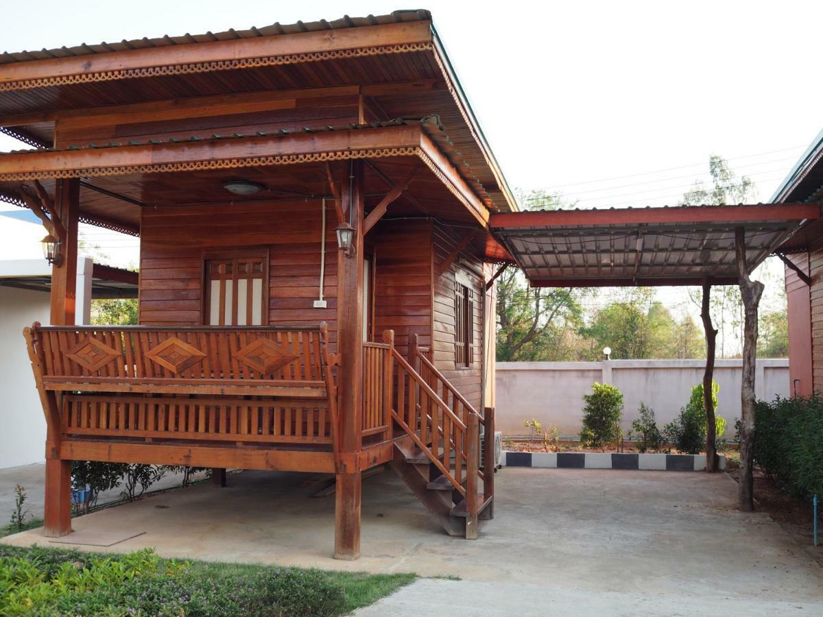 Chomduen Phu Kao Resort Non Sang Esterno foto